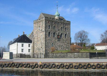 старинная башня Розенкранца норвегия